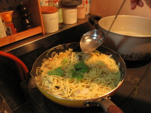 パスタの茹で汁を適当に